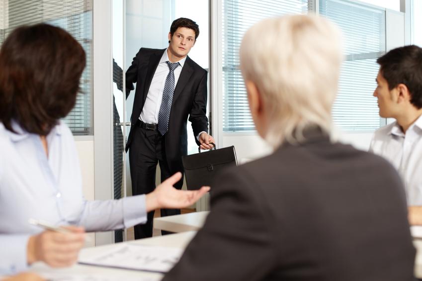 How to Effectively Manage Tardiness and Absenteeism