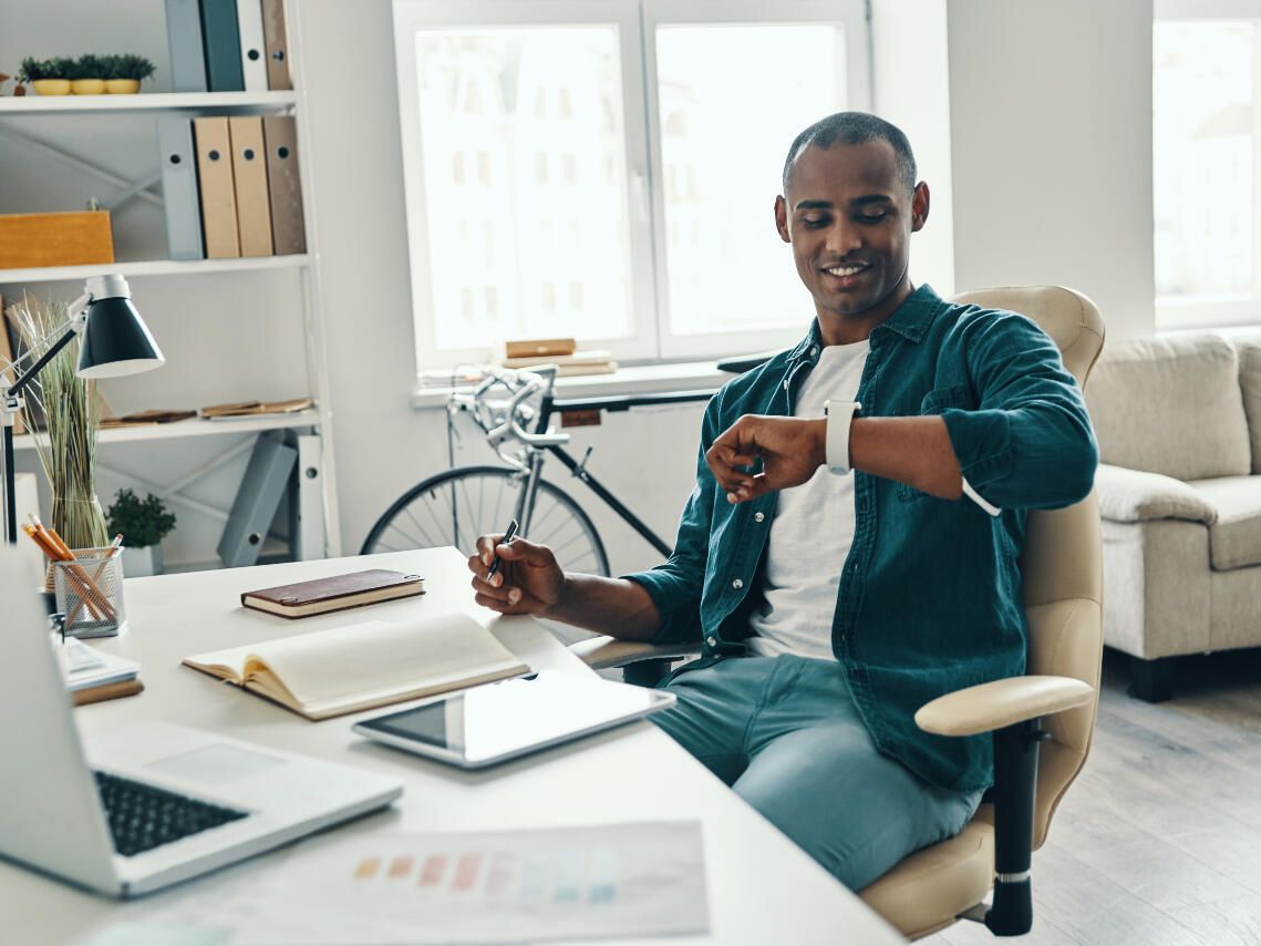Finding the Right Time & Attendance Solution for Remote + Hybrid Workers